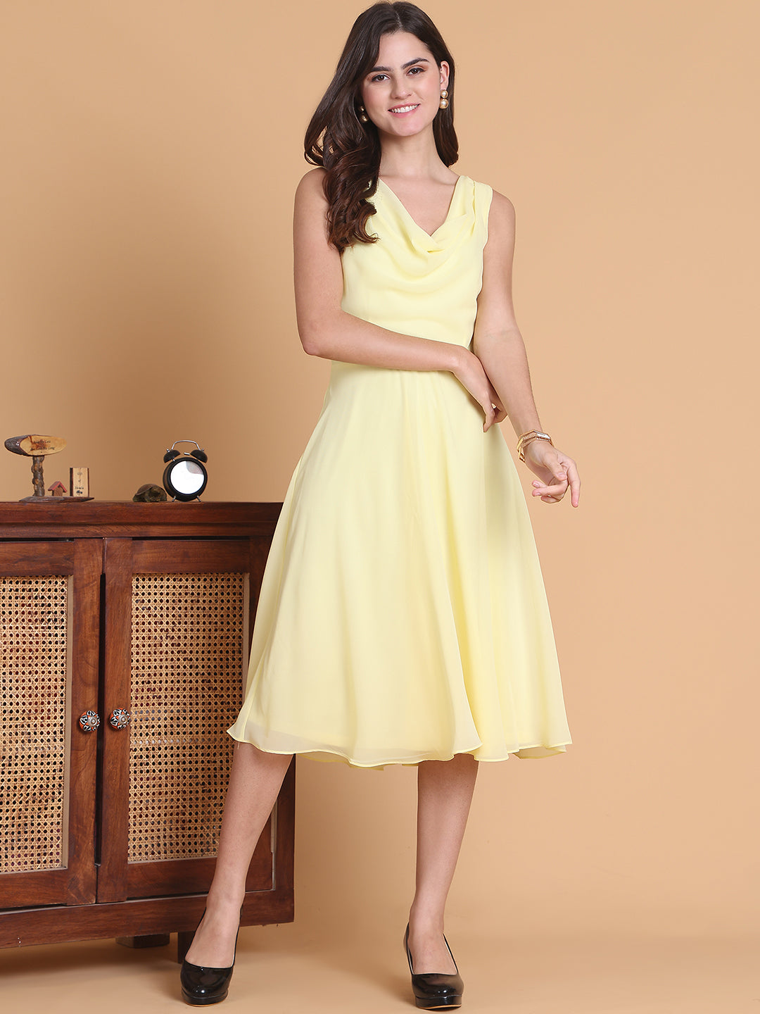 A-line Cowl Knee-Length Chiffon Cocktail Dress