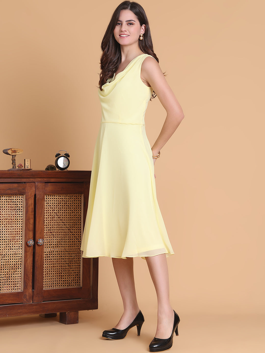 A-line Cowl Knee-Length Chiffon Cocktail Dress
