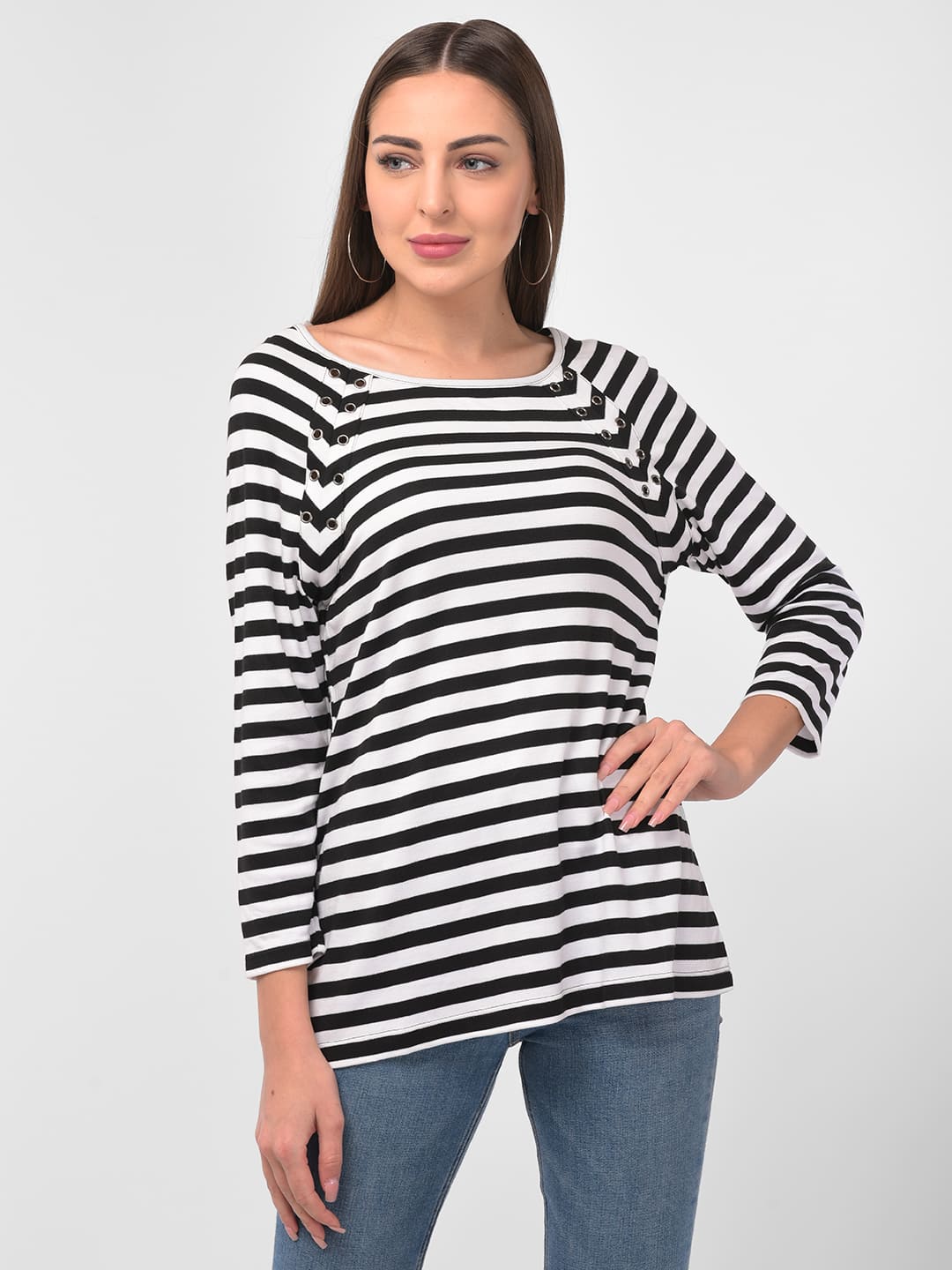 Women Round Neck Stripe Pearl Top