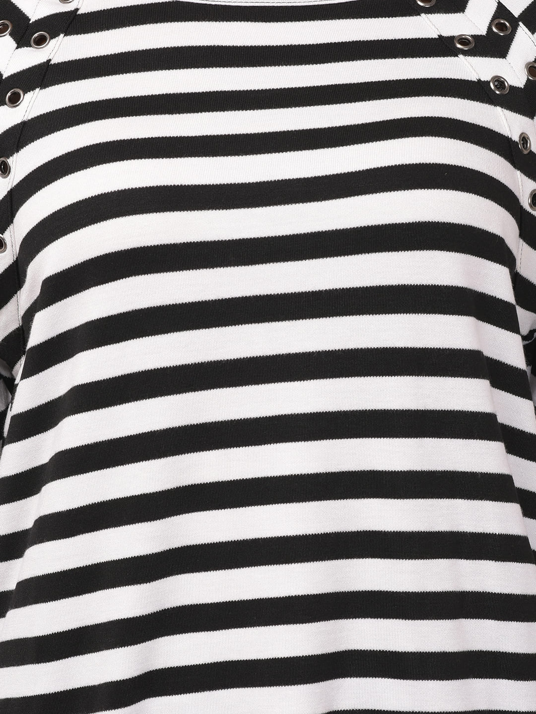 Women Round Neck Stripe Pearl Top