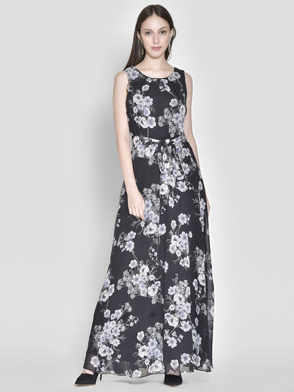 Fit & Floral Maxi Dress