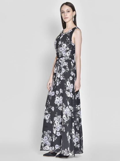 Fit & Floral Maxi Dress