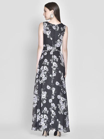 Fit & Floral Maxi Dress