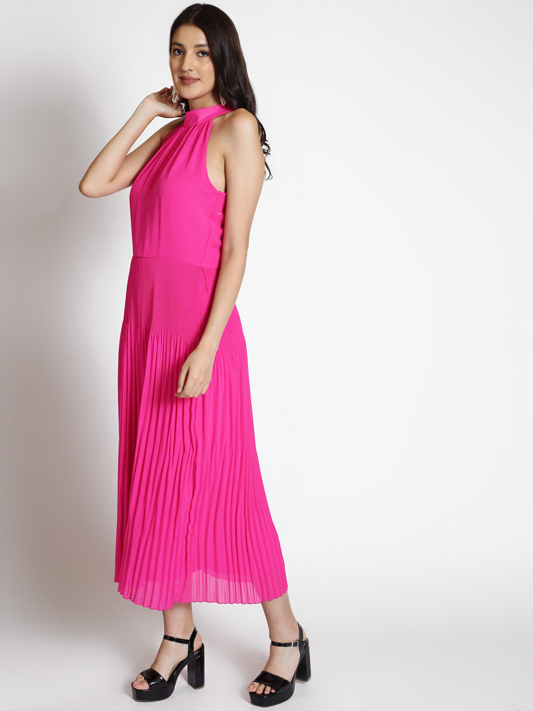 Halter Neck Georgette Pleated A-line Maxi Dress