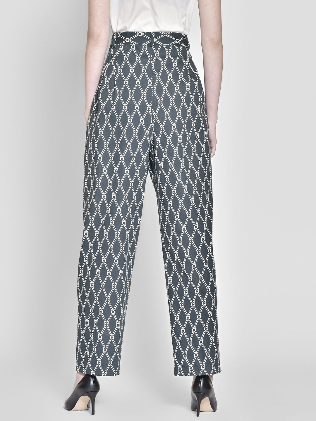 Textured Relaxed Fit Flat-Front Pants